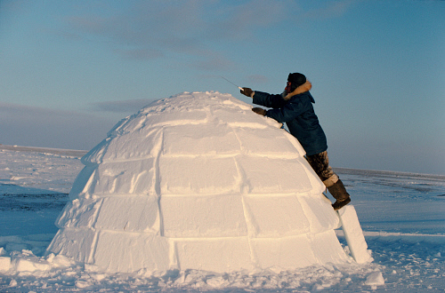 Как построить дом самому из снега